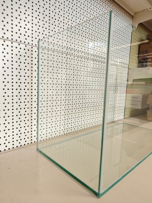 Aquarium 65x30x40cm, verre flotté 6mm, 78 litres